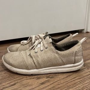 Tom’s Tennis Shoes — Tan with Silver Shimmer — Size 6